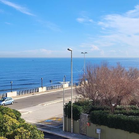 Hotel Casa Al Mare Bari Exterior foto